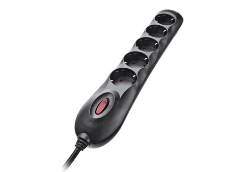 Trust 18607 surge protector Black 5 AC outlet(s)