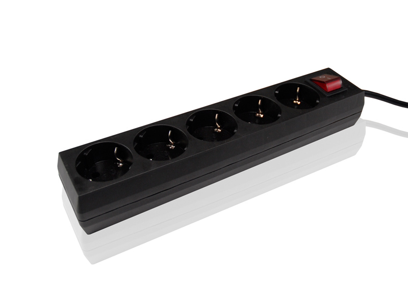 Conceptronic 5 Port Socket Extender